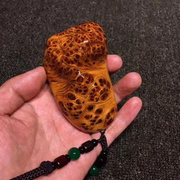 太行崖柏陳化料手把件,時刻把玩于手中,趣味無窮