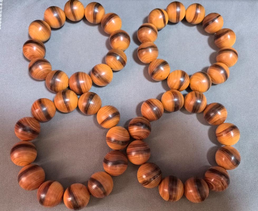 太行崖柏.太行崖柏河北易縣干黑油骨特色珠,無(wú)科技,油線(xiàn)貫穿